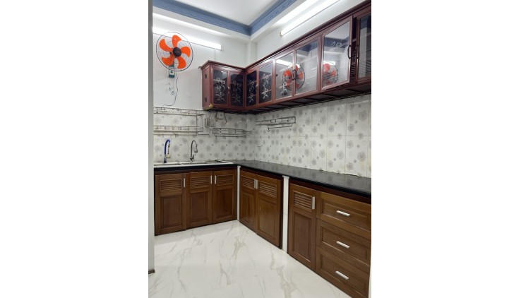 Nhà đẹp 4 Tầng, HXH Nguyễn Văn Khối Gò Vấp, gần Công viên, 6.85 tỷ